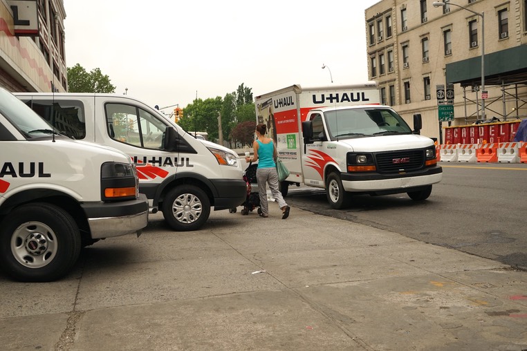 UHaul-23rd 5-28-15 DSC01546