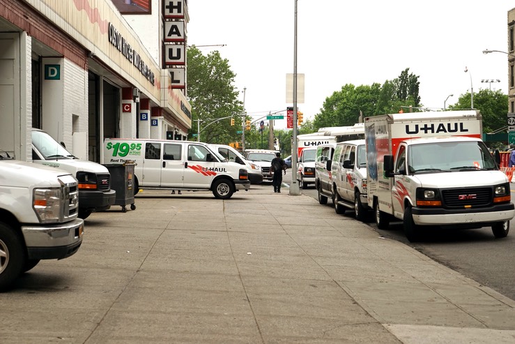 UHaul-23rd 5-28